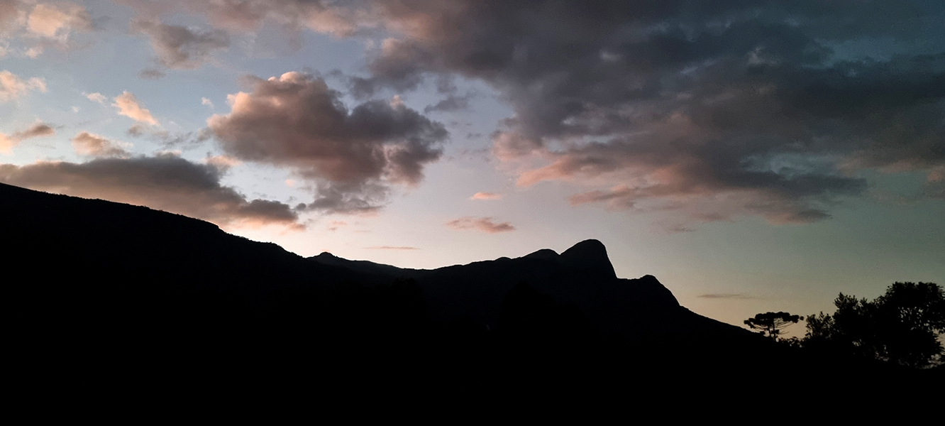 Pico_do_Papagaio_Ajuru_Aiuruoca_20240428_180258.jpg