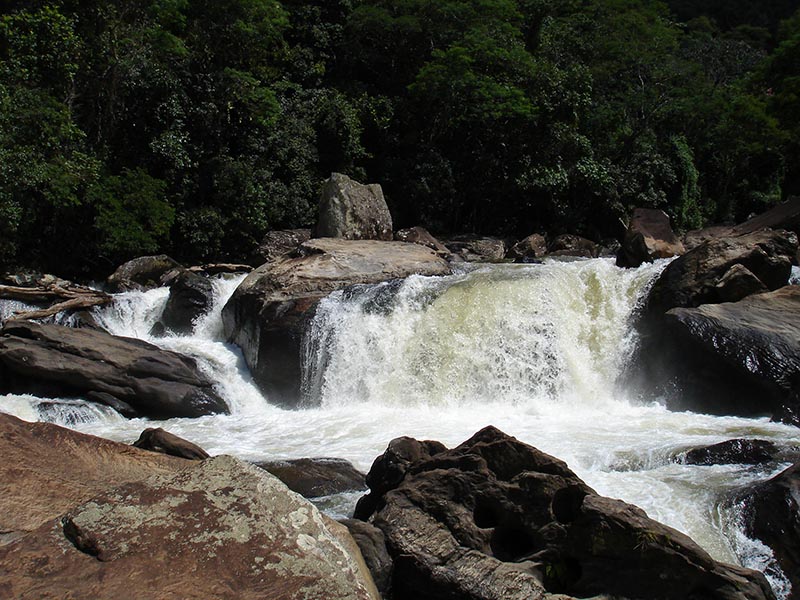 Cachoeira_do_Tombo_Ajuru_Aiuruoca_DSC07122.JPG